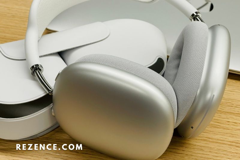 Best Apple Headphone Alternatives: Still Worth Buying In 2022