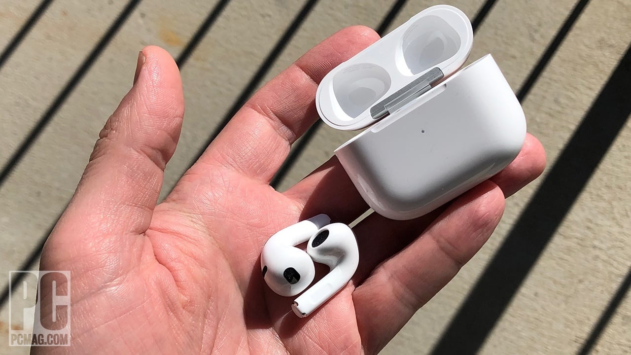 Apple Earbuds Do Battle: AirPods (3rd Gen) vs. AirPods (2nd Gen) vs. AirPods Pro